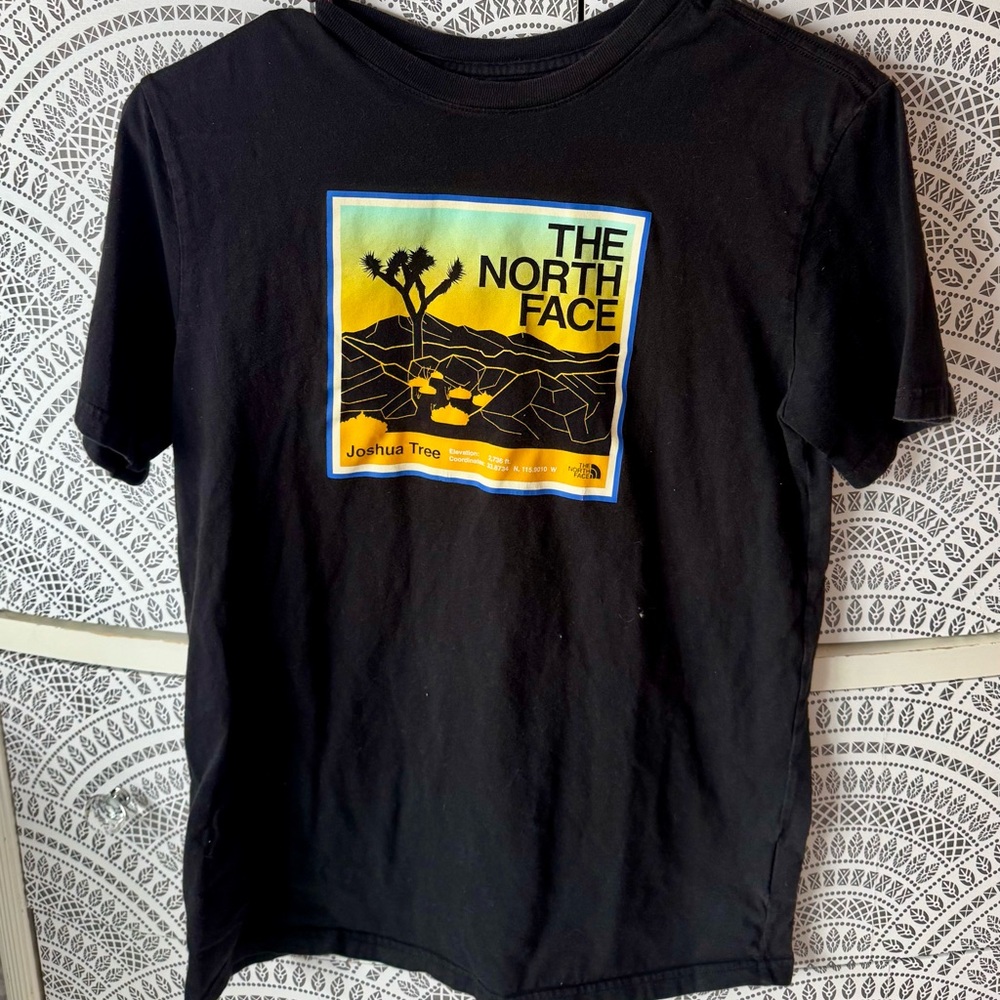 The North Face Joshua Tree Black Tee - youth/kids size XL